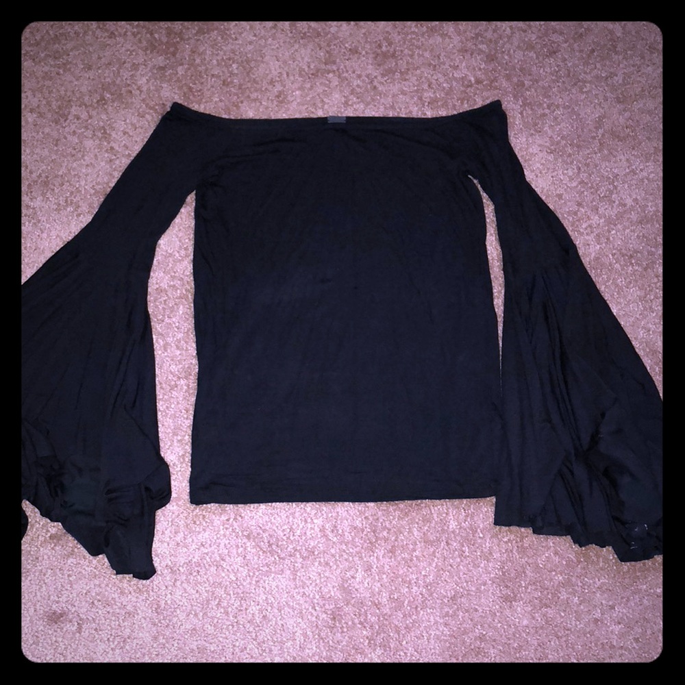 🖤Free People top!